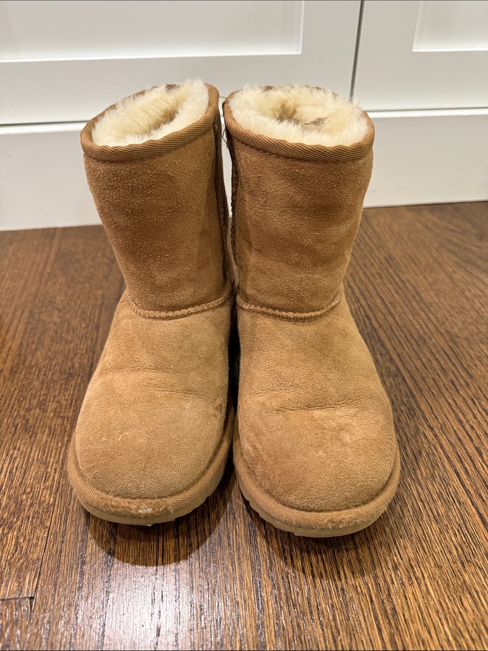 UGG Kids Chestnut Suede Shearling-Lined Boots